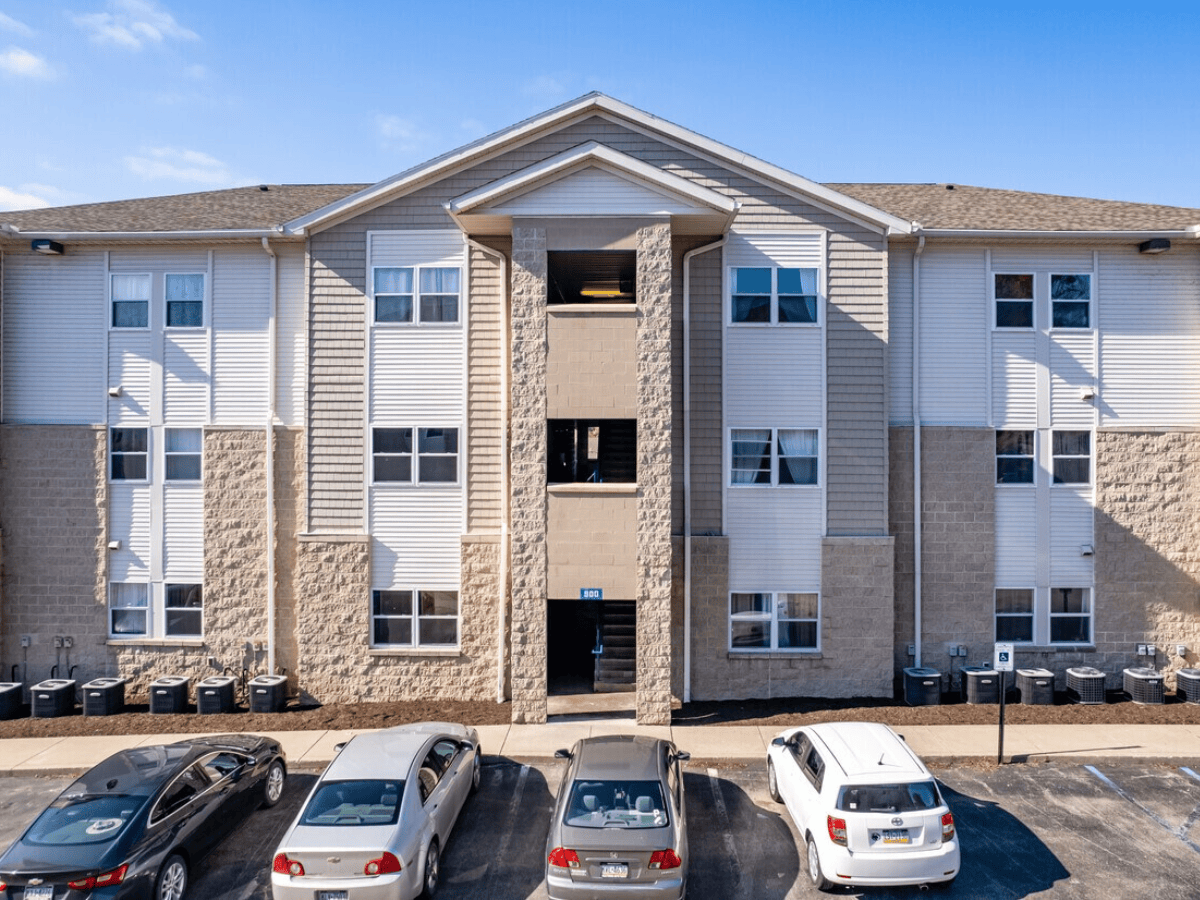 university gate apartments  (1)