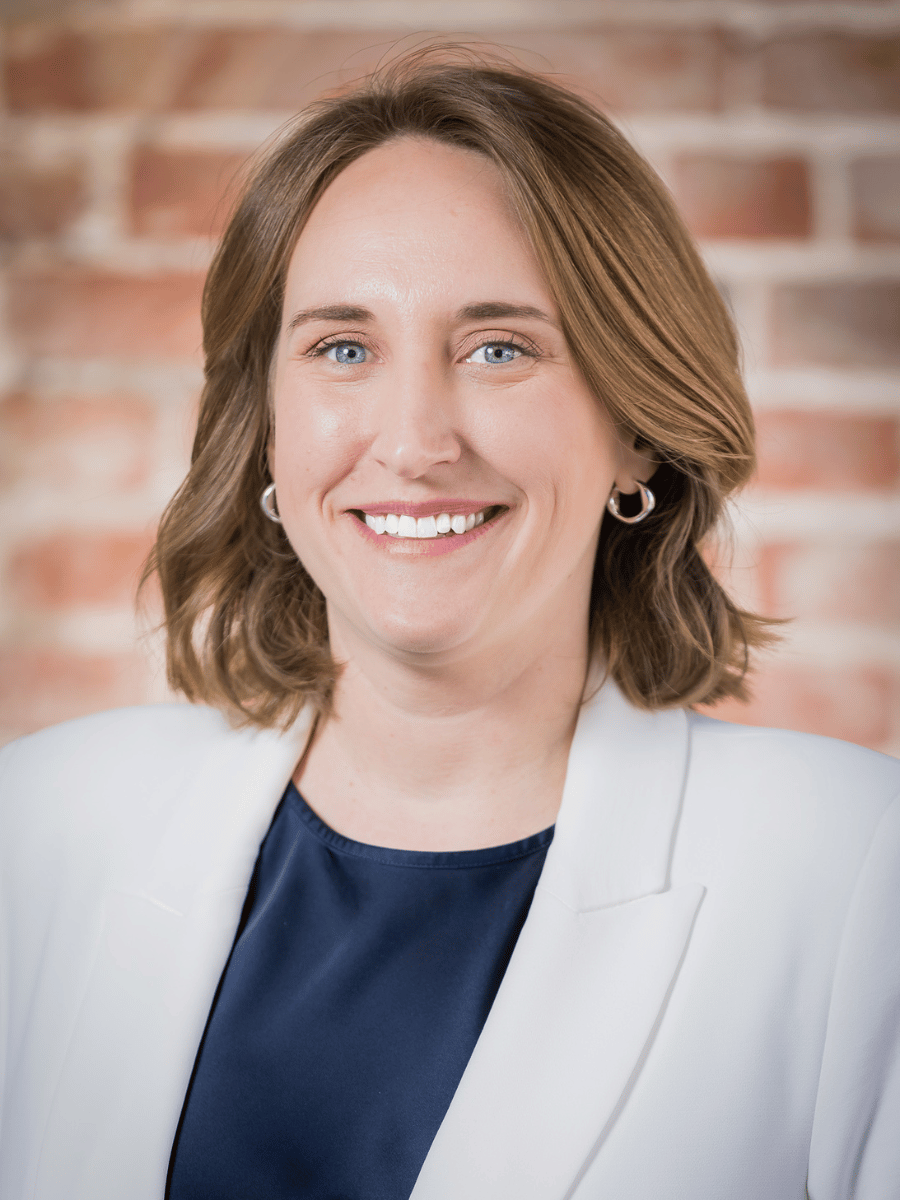 Julia Hays Staff Picture
