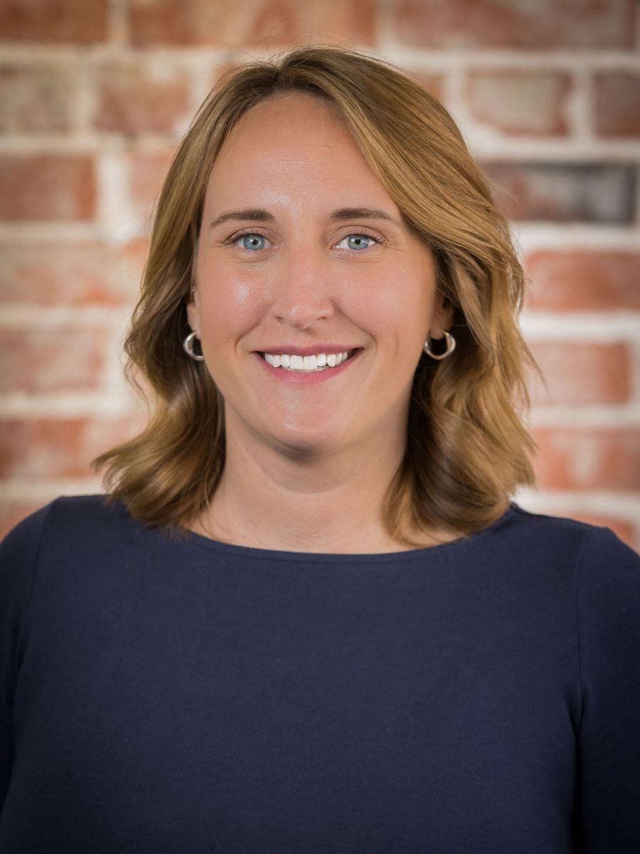 Julia Hays Staff Picture